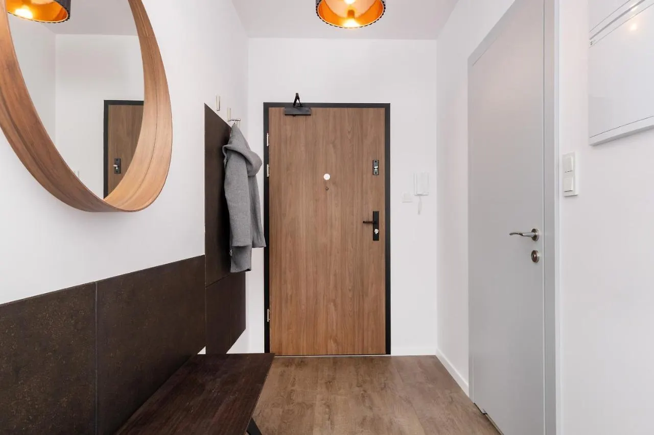 Slaska Studio With Parking & Gym Business District Gdansk By Noclegi Renters شقة